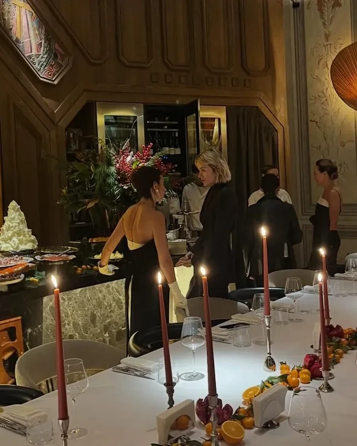 Анна и Надежда Михалковы посетили рождественский ужин Натальи Гольденберг