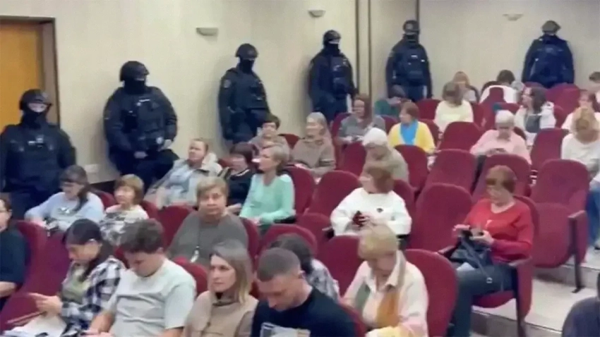 «Защитите Владимира Зеленского»: в Петербурге молятся по-новому