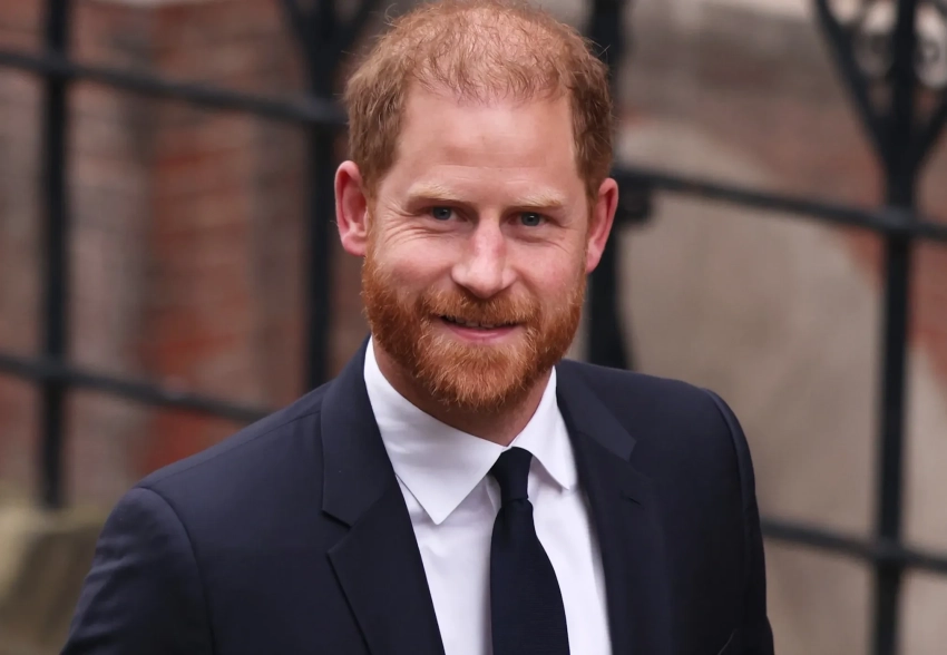 Нанимали частных детективов и прослушивали телефоны: принц Гарри выступил в лондонском суде против таблоида Daily Mail