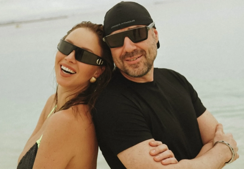 "Каждый из нас чей-то бывший". Полина Диброва в бикини устроила фотосессию с Романом Товстиком на Мальдивах